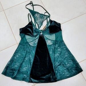 NWT Elegant Alps Green Lace & Velvet Baby Doll Lingerie, 2 Piece Never Worn